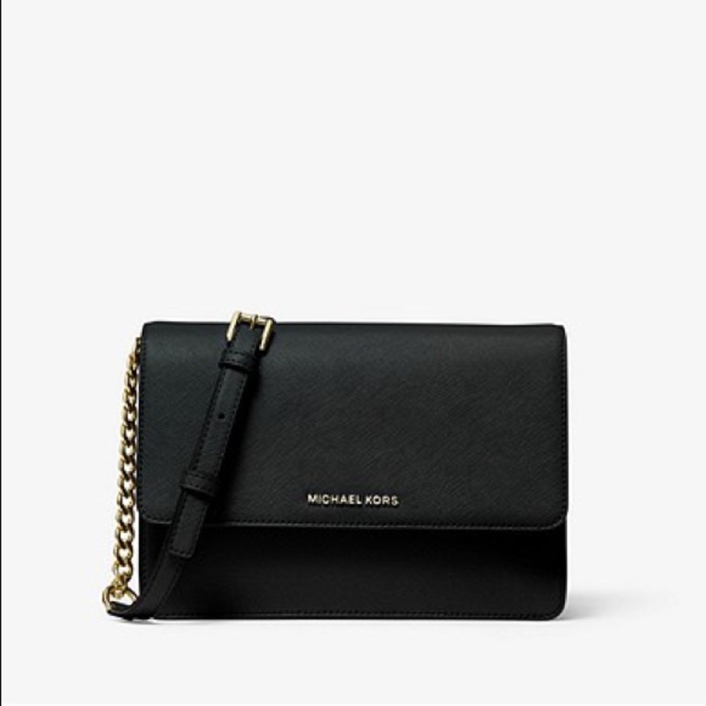 Michael Kors mini side wallet bag, perfect for going out with the girls!